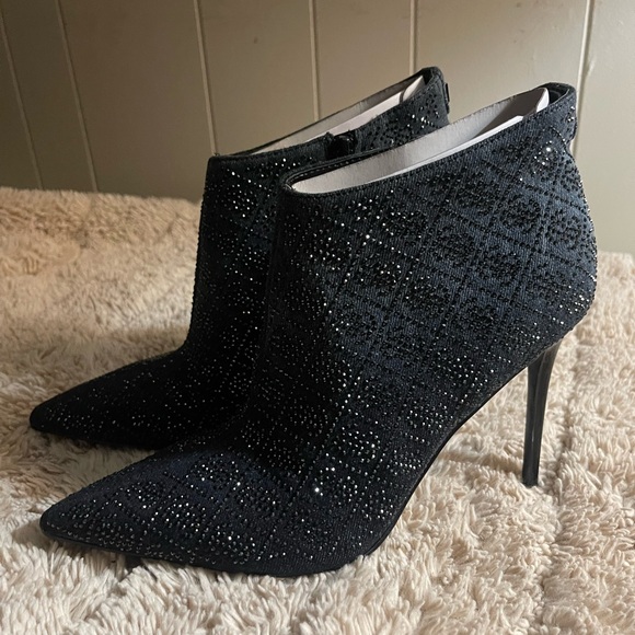 Guess Navy Rhinestone embellished stiletto Heel ankle Booties NEW size 7.5 - Picture 2 of 9